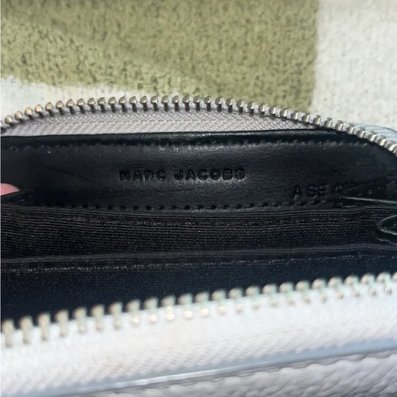 Marc Jacobs card holder wallet - Picture 2 of 2